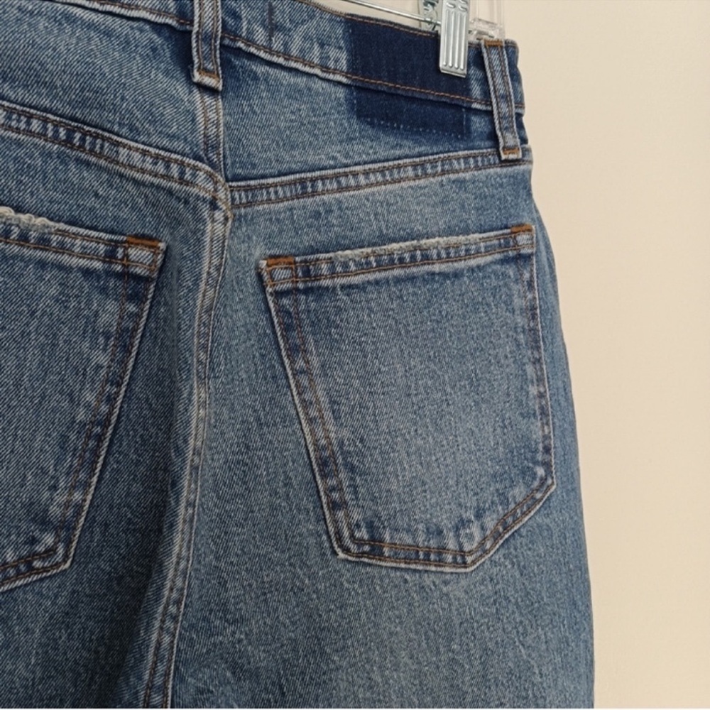 Abercrombie & Fitch Ultra High Rise Kick Flare Curve Love Jeans - Picture 6 of 12